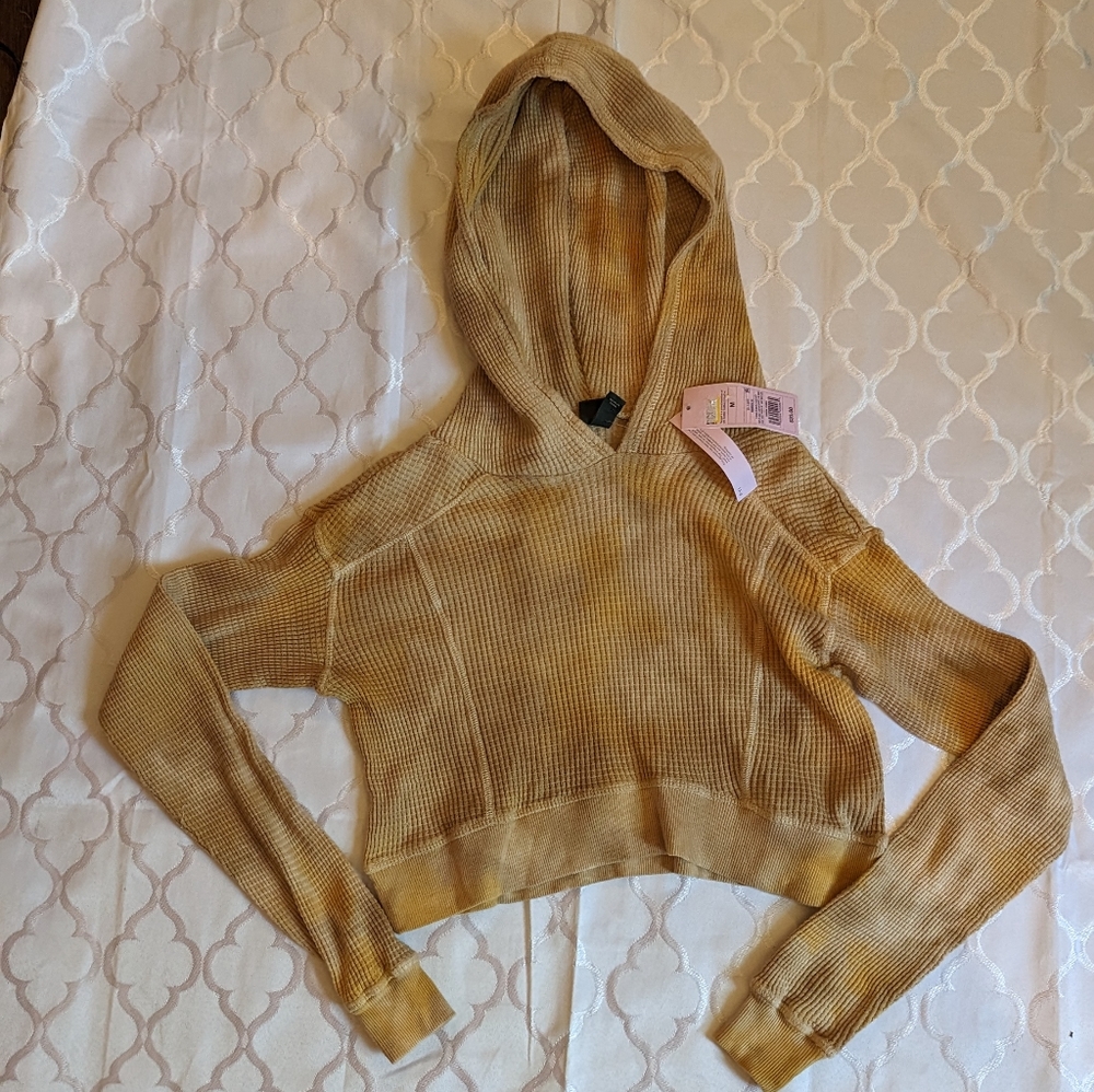 Crop top sweater tan tie dye